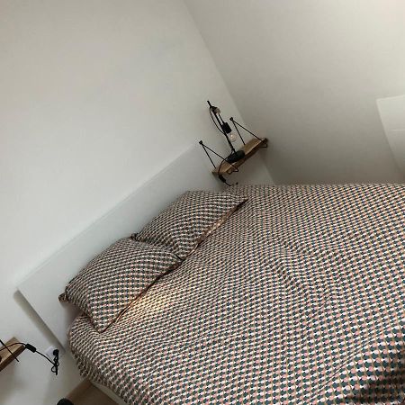 Une Maison Agreable Pour Se Detendre Saint-Quentin  Exterior photo