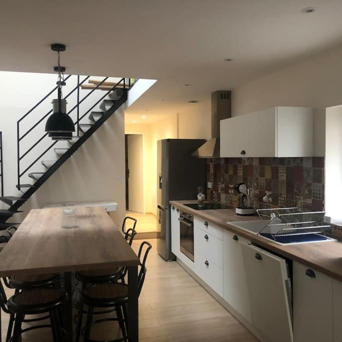Une Maison Agreable Pour Se Detendre Saint-Quentin  Exterior photo
